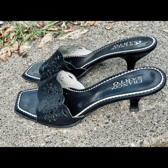 Mule short sandals - Picture 1 of 3